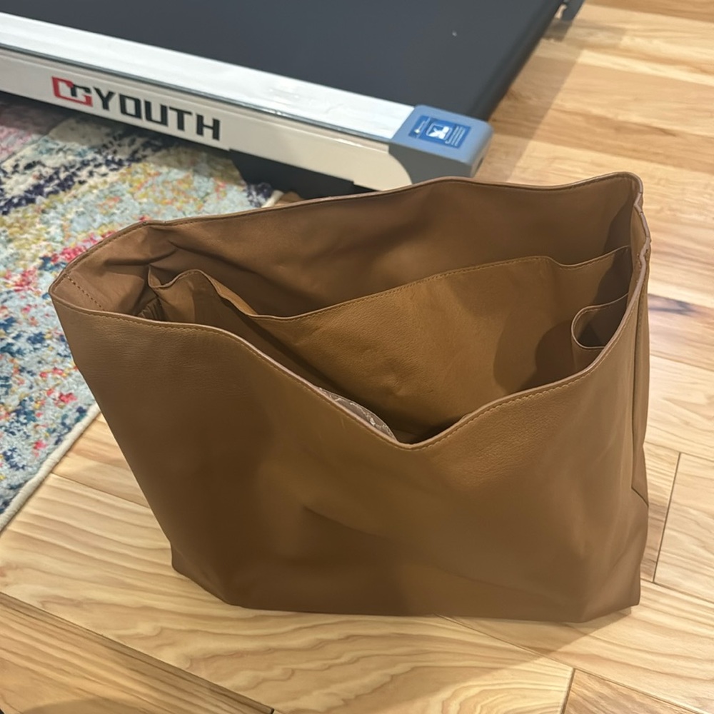 Cuyana Classic Easy Tote Insert